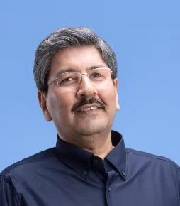 Vivek Mathur headshot